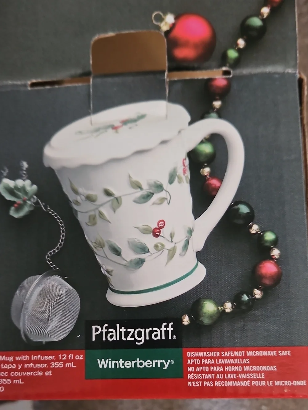 Pfaltzgraff Ceramic Leaf & Berry Tea Mug with Lid and Infuser - Green
